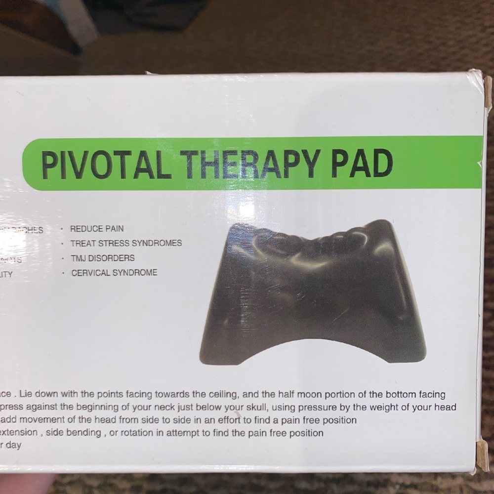 Pivotal therapy pad